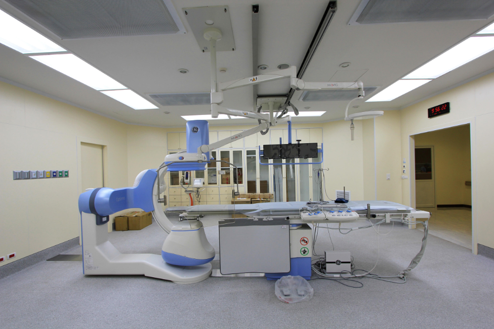 ห้องผ่าตัด สวนหัวใจโรงพยาบาลกรุงเทพ พนมเปญ (5)